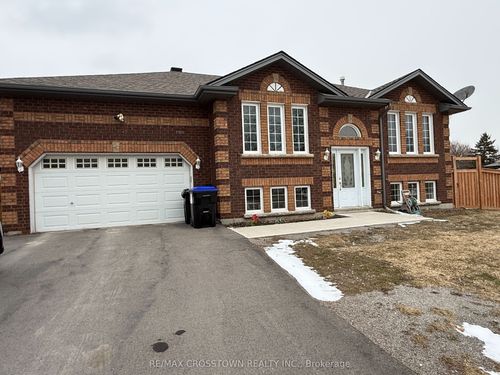 lower-14 Marshall Cres, Angus, ON, L3W0A3 | Card Image