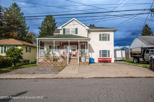 136 East St, Eynon, PA, 18403-1302 | Card Image