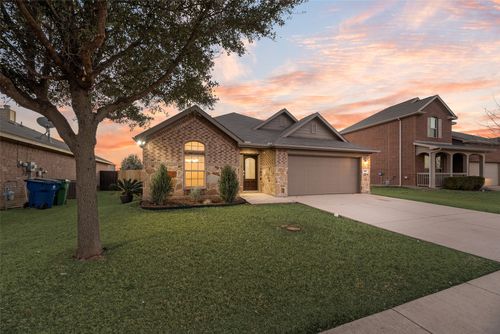 620 S Heights Dr, Crowley, TX, 76036-3442 | Card Image