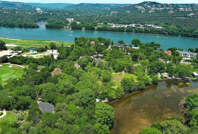 4703 Laguna Ln, House other with 3 bedrooms, 2 bathrooms and 2 parking in Austin TX | Image 26