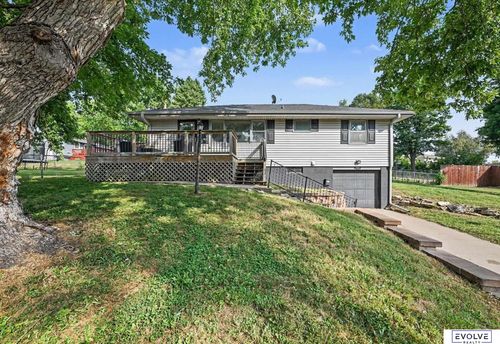 727 N Beadle St, Papillion, NE, 68046-2003 | Card Image