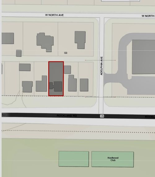 905 Rockland Rd, Lake Bluff, IL, 60044-2220 | Card Image