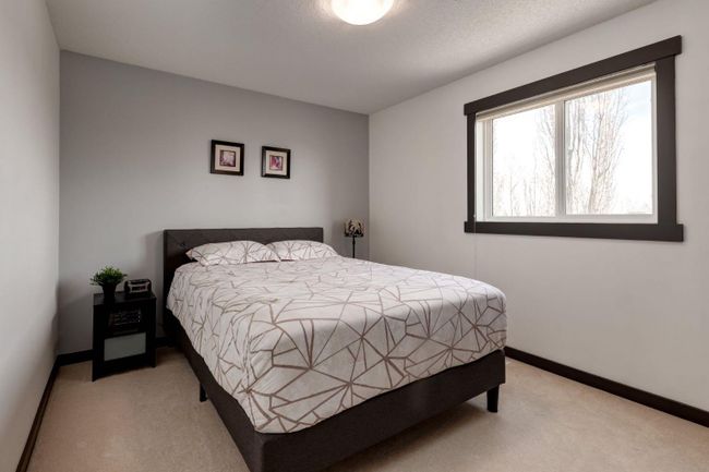 263 Silverado Plains Close Sw, Home with 3 bedrooms, 2 bathrooms and 4 parking in Calgary AB | Image 26