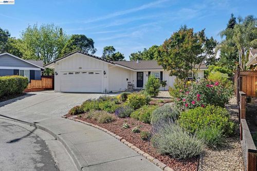 318 Almond Ct, San Ramon, CA, 94583-3528 | Card Image