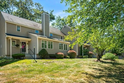 175-175 Brickett Hill Cir, Haverhill, MA, 01830-1584 | Card Image