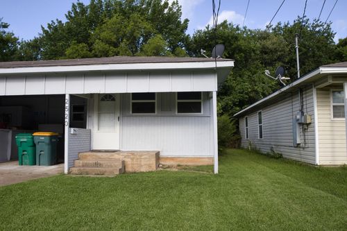 2520 N Hickory St, Sherman, TX, 75092-2637 | Card Image