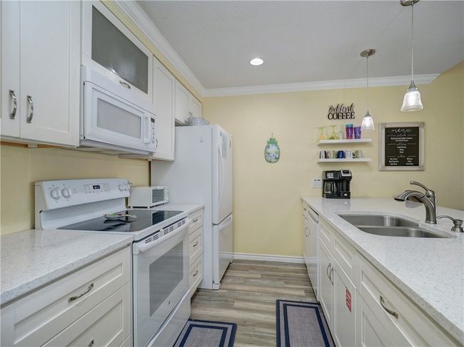 UNIT-1204 - 715 Beach Access Road 1 A, Condo with 2 bedrooms, 2 bathrooms and null parking in Port Aransas TX | Image 6