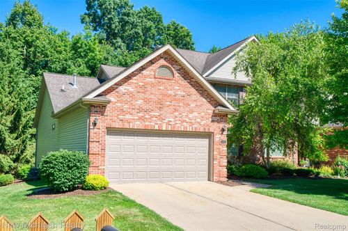 3130 Harbor Pointe Cir, Fenton, MI, 48430-3903 | Card Image