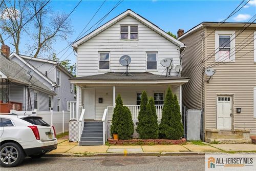 15 S Ward Street, New Brunswick, NJ, 08901 | Card Image