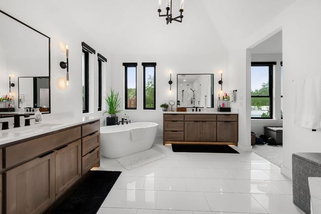 7612 Ecureil Dr, House other with 6 bedrooms, 4 bathrooms and 5 parking in Austin TX | Image 19
