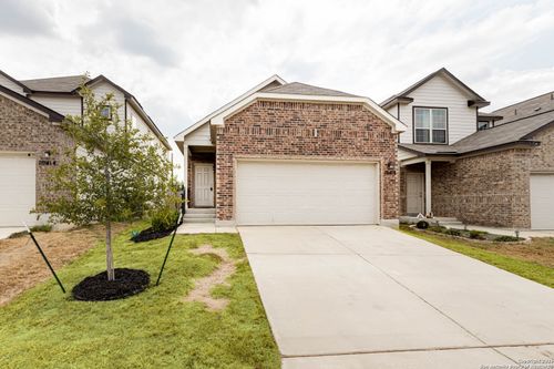 10418 Green Lake Dr, San Antonio, TX, 78223-1448 | Card Image