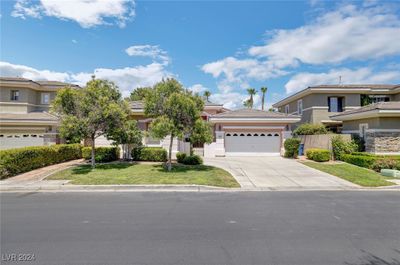 9512 Rocky Cliff Place, House other with 4 bedrooms, 2 bathrooms and null parking in Las Vegas NV | Image 2