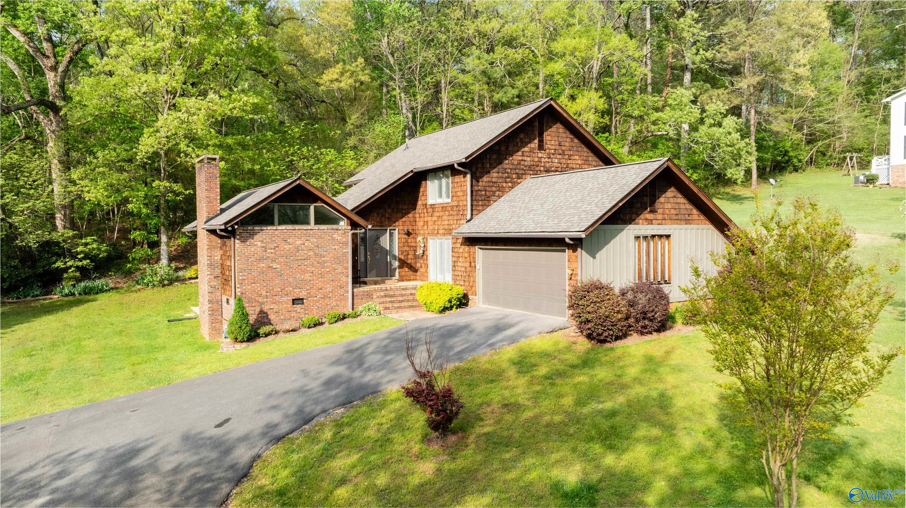 Fairway Rd, Fort Payne, AL 35967