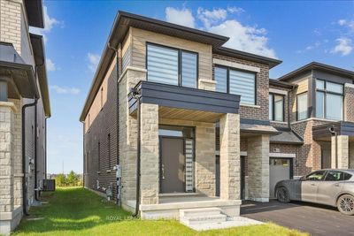 1472 Rose Way, Home with 4 bedrooms, 3 bathrooms and 2 parking in Milton ON | Image 2