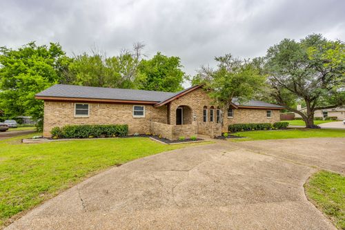 116 N Old Temple Rd, Hewitt, TX, 76643-3710 | Card Image