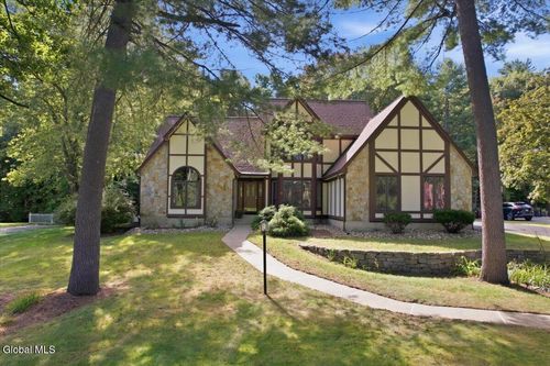 21 Timberwick Dr, Halfmoon, NY, 12065-6200 | Card Image