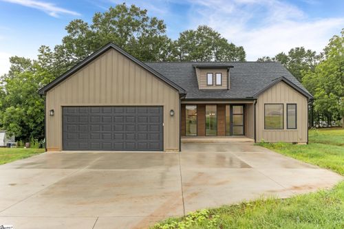 132 John Dodd Road, Spartanburg, SC, 29303 | Card Image