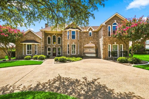 6301 Mesa Ridge Dr, Fort Worth, TX, 76137-2052 | Card Image