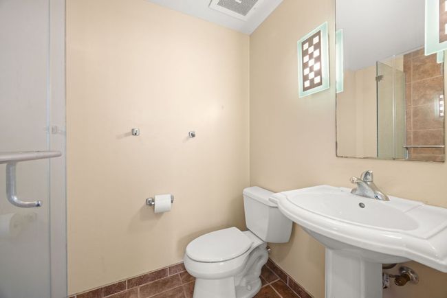 APT-303 - 711 W 26 Th St, Condo with 2 bedrooms, 2 bathrooms and 1 parking in Austin TX | Image 21