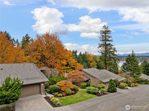 118 168th Ave Ne, Bellevue, WA, 98008-4537 | Card Image
