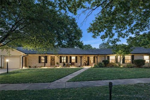 525 S 6th St, Rogers, AR, 72756-4411 | Card Image