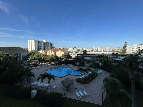 apt-404-400 Island Way, CLEARWATER BEACH, FL, 33767-2133 | Card Image