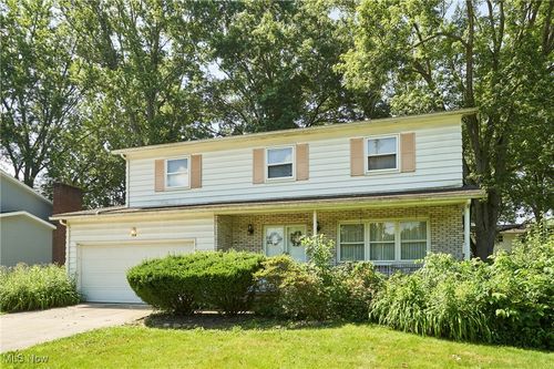 2756 Smith Rd, Fairlawn, OH, 44333-2863 | Card Image