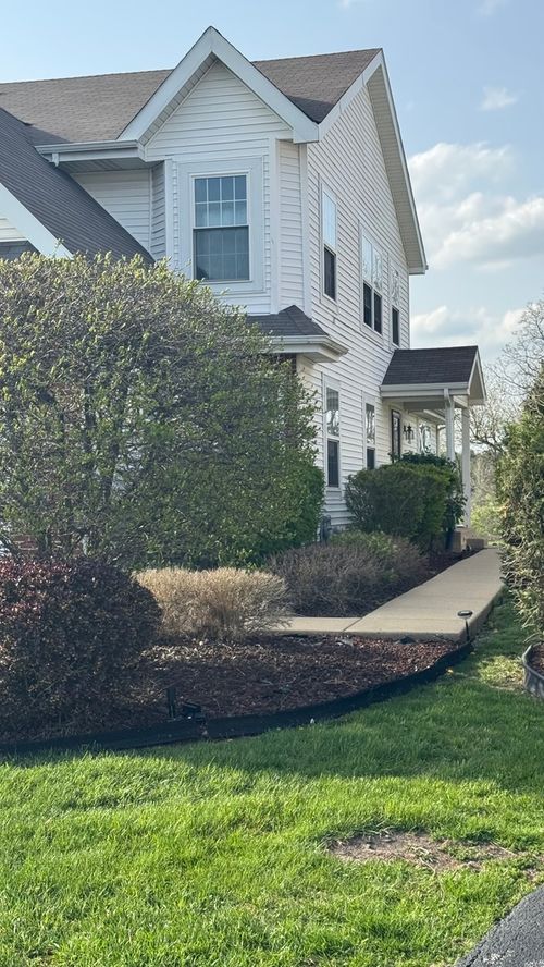 280 Sunset Blvd, Beecher, IL, 60401-3632 | Card Image