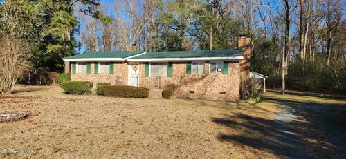17841 Farmwood Dr, Laurinburg, NC, 28352-6789 | Card Image