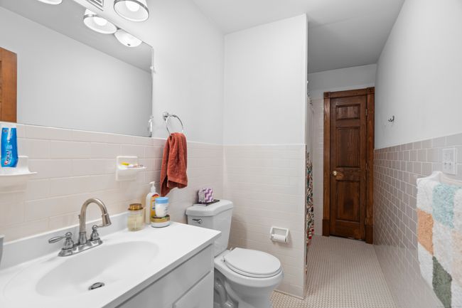 623 Whitney Ave, Home with 21 bedrooms, 13 bathrooms and 12 parking in New Haven CT | Image 35