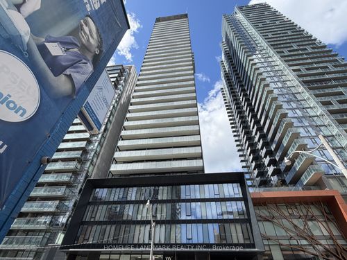308-28 Wellesley St E, Toronto, ON, M4Y0C4 | Card Image