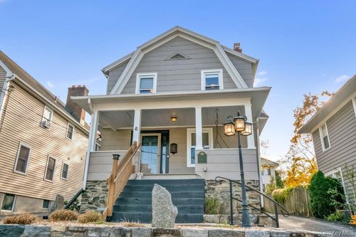 8 Eldridge Ave, Ossining, NY, 10562-4404 | Card Image