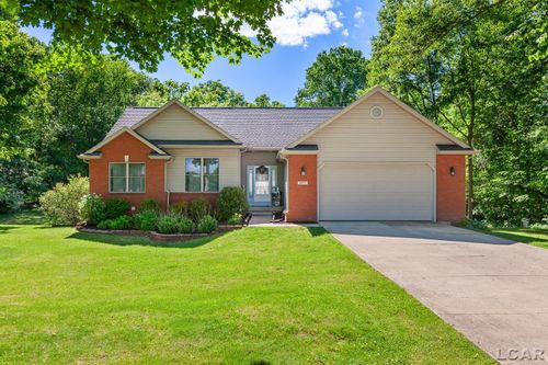 9472 Walnut Dr, Tipton, MI, 49287-9816 | Card Image