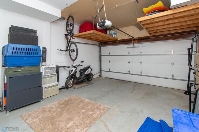 Garage | Image 46