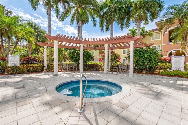 APT-206 - 6492 Emerald Dunes Dr, Condo with 1 bedrooms, 1 bathrooms and null parking in West Palm Beach FL | Image 21