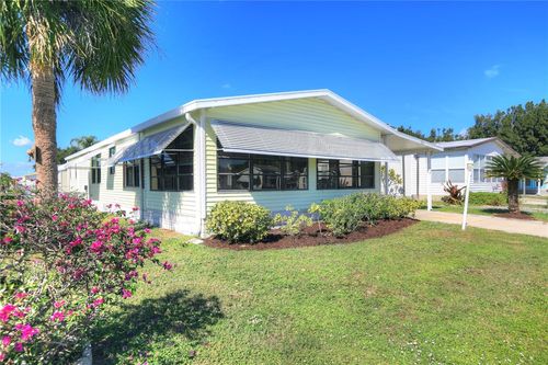 530 Akee Dr, Barefoot Bay, FL, 32976-6840 | Card Image