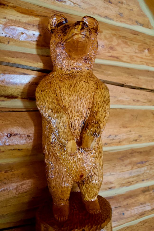 View of interior details carved bear | Image 47