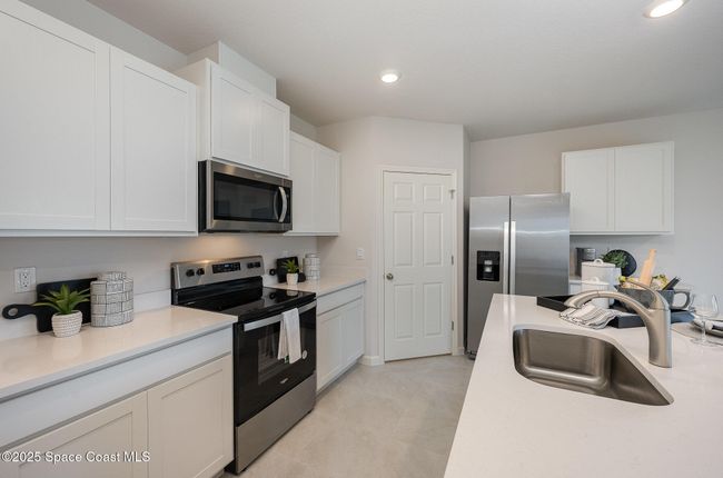 583 Mimosa St Sw, House other with 4 bedrooms, 2 bathrooms and null parking in PALM BAY FL | Image 14