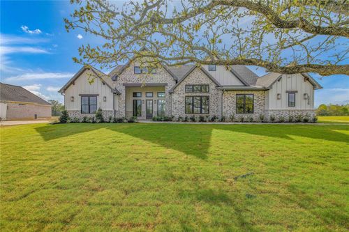 5439 Woodland Park Dr, College Station, TX, 77845-1364 | Card Image