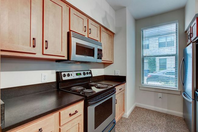 APT-1404 - 1201 Grove Blvd, Condo with 2 bedrooms, 3 bathrooms and 2 parking in Austin TX | Image 11