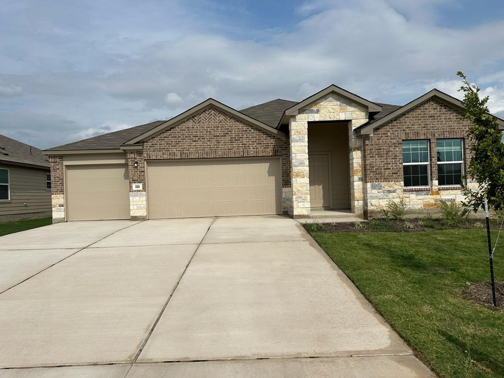 Residential Lease in Kyle
