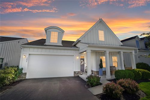 12-7052 Inchcape Ln, Dublin, OH, 43016-7676 | Card Image