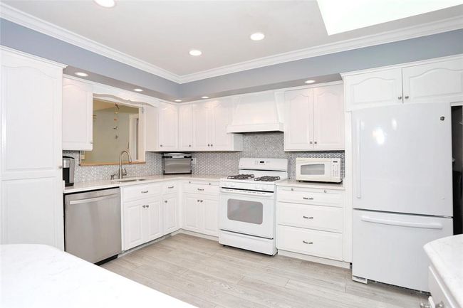 12 Sioux Ct, House other with 3 bedrooms, 3 bathrooms and 1 parking in Palisades NY | Image 5