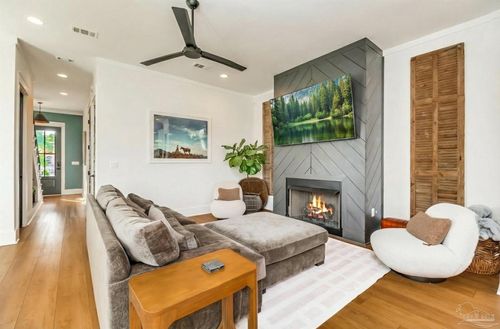 1220 E Gonzalez St, Pensacola, FL, 32501-3340 | Card Image