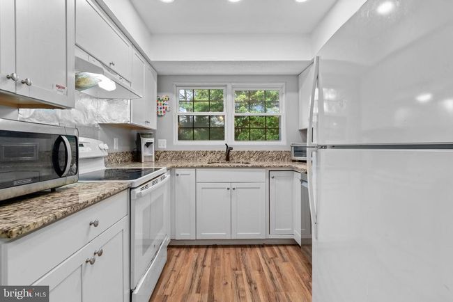 APT-202 - 9220 Niki Pl, Condo with 2 bedrooms, 2 bathrooms and null parking in MANASSAS VA | Image 12
