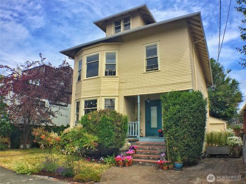 910 Nw 52nd St, Seattle, WA, 98107-3648 | Card Image