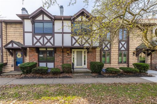 143 New Wickham Dr, Penfield, NY, 14526-2723 | Card Image