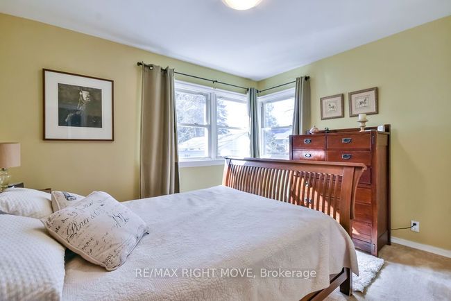 35 Fittons Rd E, House other with 3 bedrooms, 2 bathrooms and 4 parking in Orillia ON | Image 20