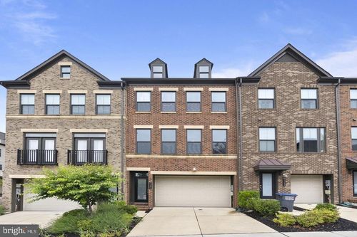 3156 Goldenwave Ct, FAIRFAX, VA, 22031-1863 | Card Image