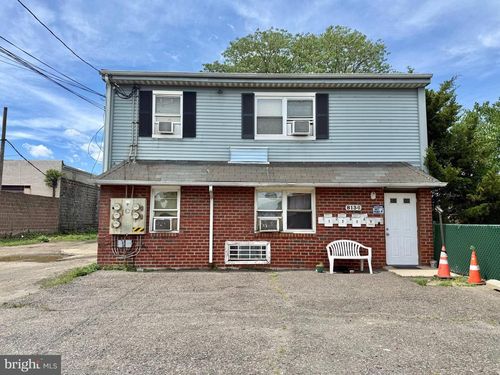 8136 Erdrick St, PHILADELPHIA, PA, 19136-2700 | Card Image